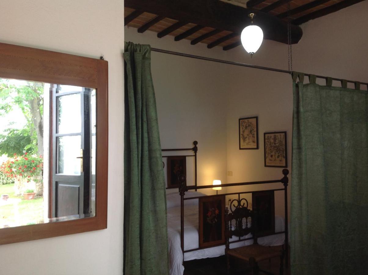 אמליה Agriturismo Podere Luchiano מראה חיצוני תמונה