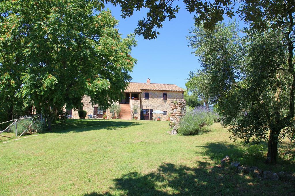אמליה Agriturismo Podere Luchiano מראה חיצוני תמונה