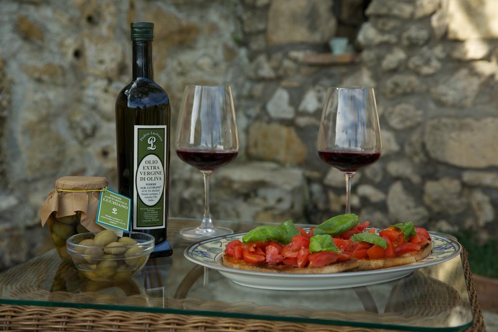 אמליה Agriturismo Podere Luchiano מראה חיצוני תמונה