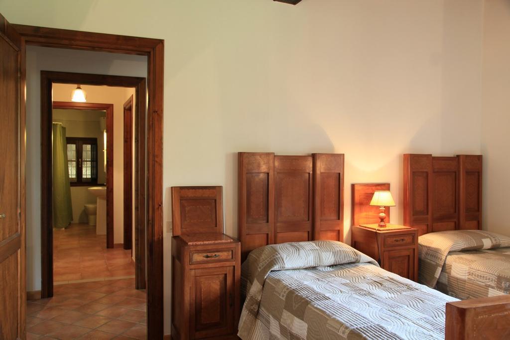 אמליה Agriturismo Podere Luchiano מראה חיצוני תמונה